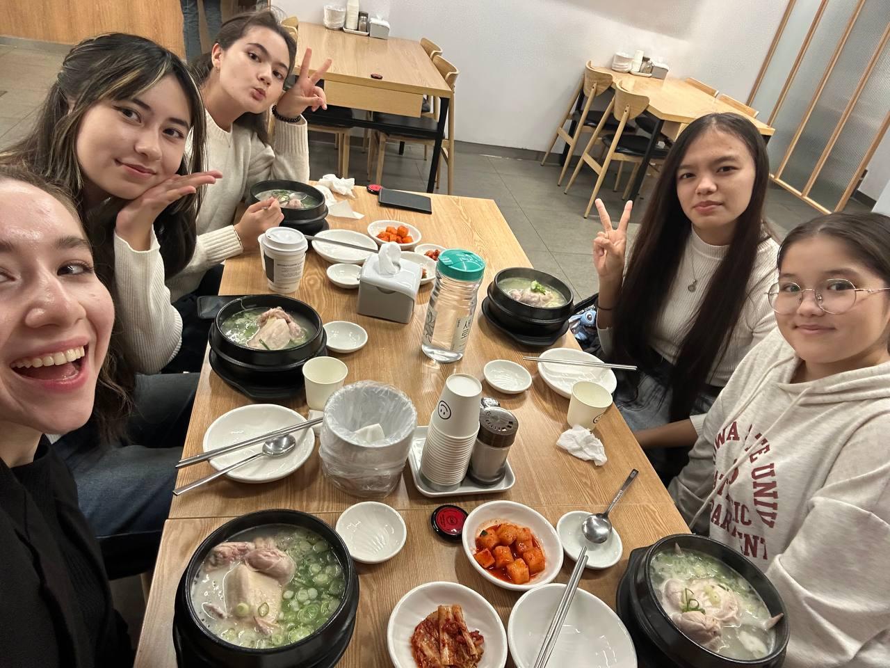 '떠나자' 경복궁 한복 체험 활동 대표이미지